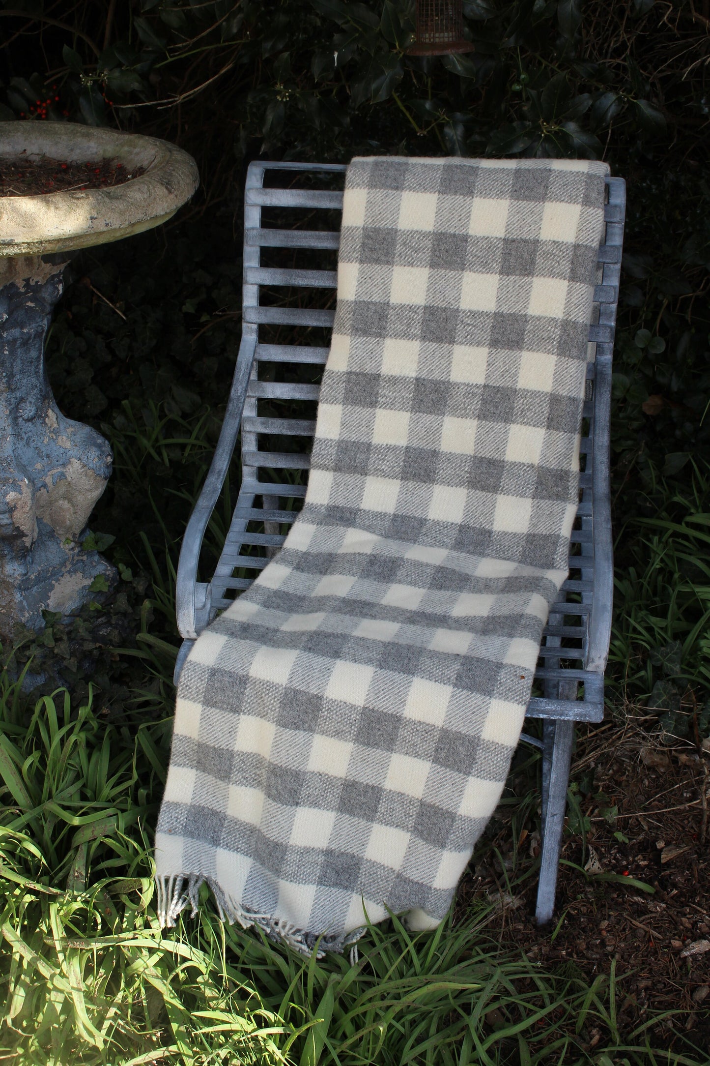 Grey Wool Blanket - Blanket - Wool Blanket - vintage Blanket - Vintage Woollen Blanket - Picnic Rug - Throw - Picnic Blanket - Wool Rug