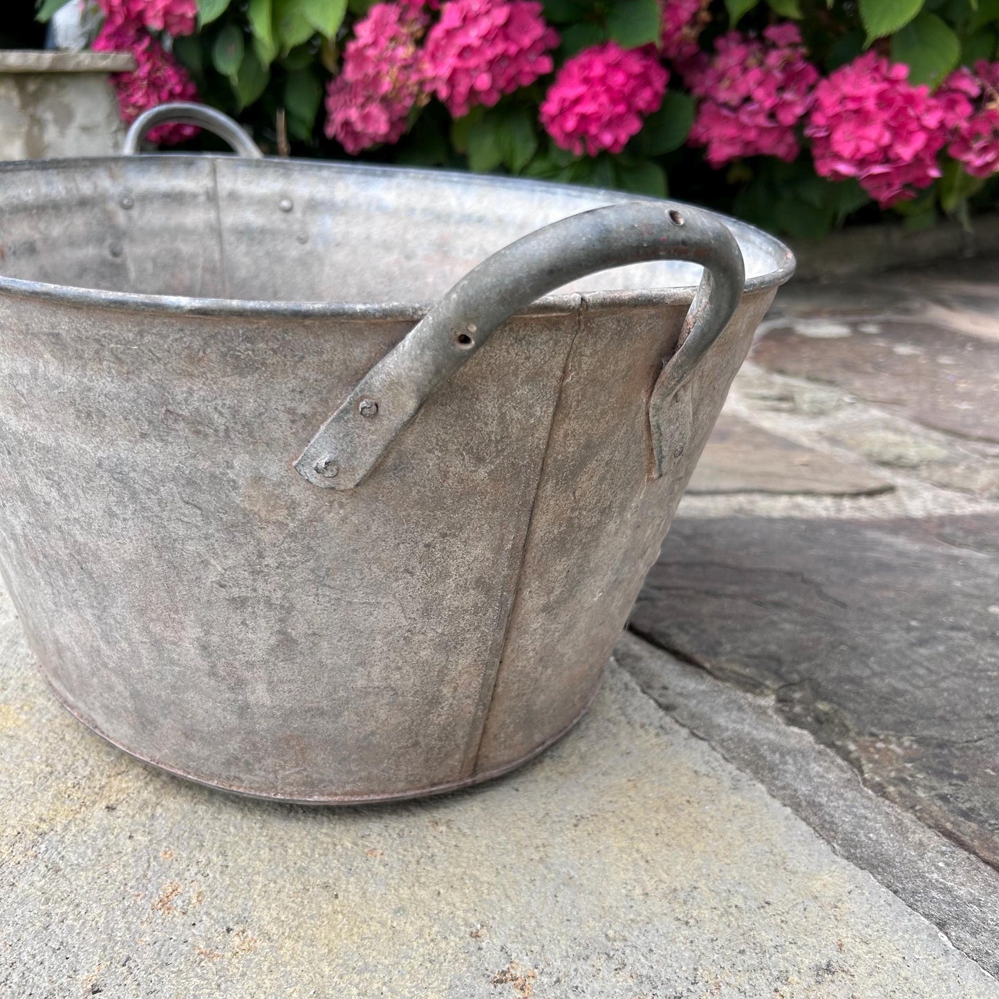 Unusual Small Size Vintage Metal Garden Planter, Vintage Galvanised Zinc Tin Bath, Vintage Planter, Bath Planter, Bath Garden Planter, Pot