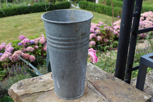 Vintage Flower Bucket, Vintage Metal Garden Planter, Vintage Galvanised Zinc Planter, Vintage Planter, Metal Planter, Metal Pot, farmhouse