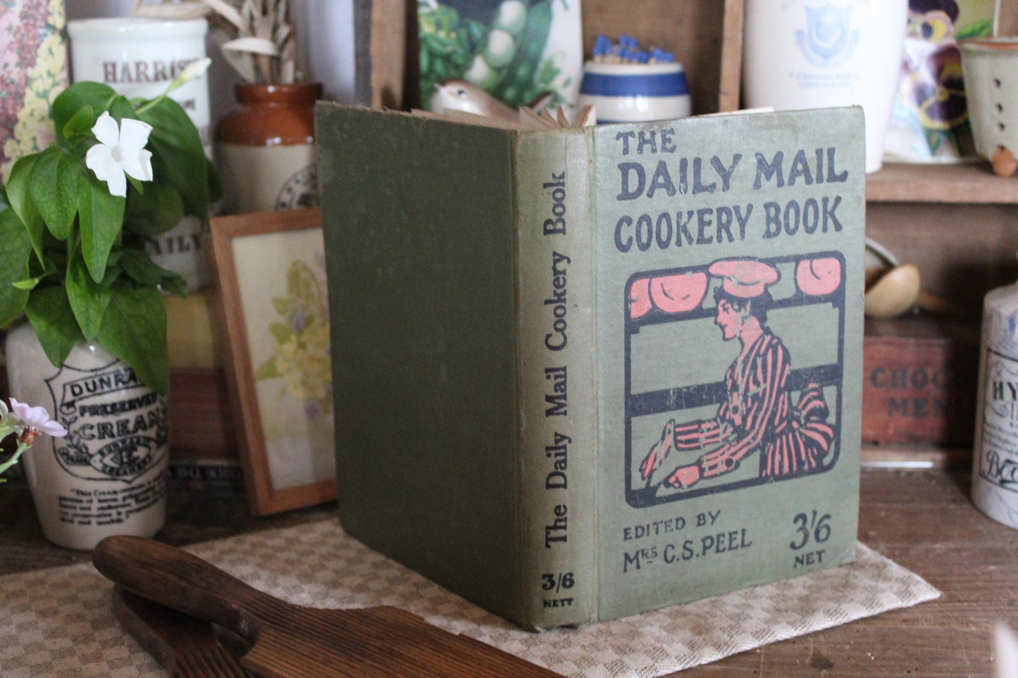 Antique English Recipe Book - Cookery Book - Cook Book - English Cookery Book - English Recipe Book - 1919 Edition - Antique Book - old Book