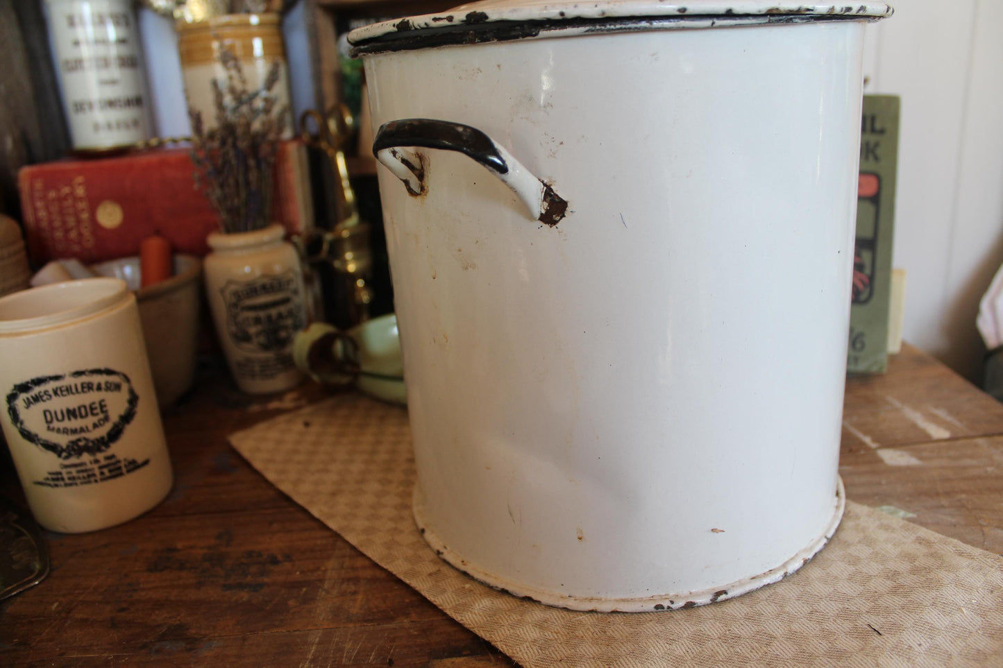 Rare King George Vintage Enamel Flour Bin, Vintage Flour Bin, Flour Store, White Enamel Flour Bin, Vintage Flour Canister, English Flour Bin