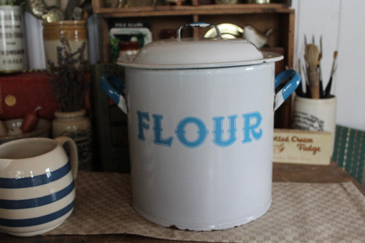 White Vintage Enamel Flour Bin - Flour Box - Enamel Flour Bin - English Flour Store - Farmhouse Decor - Kitchen Storage Kitchen Canister