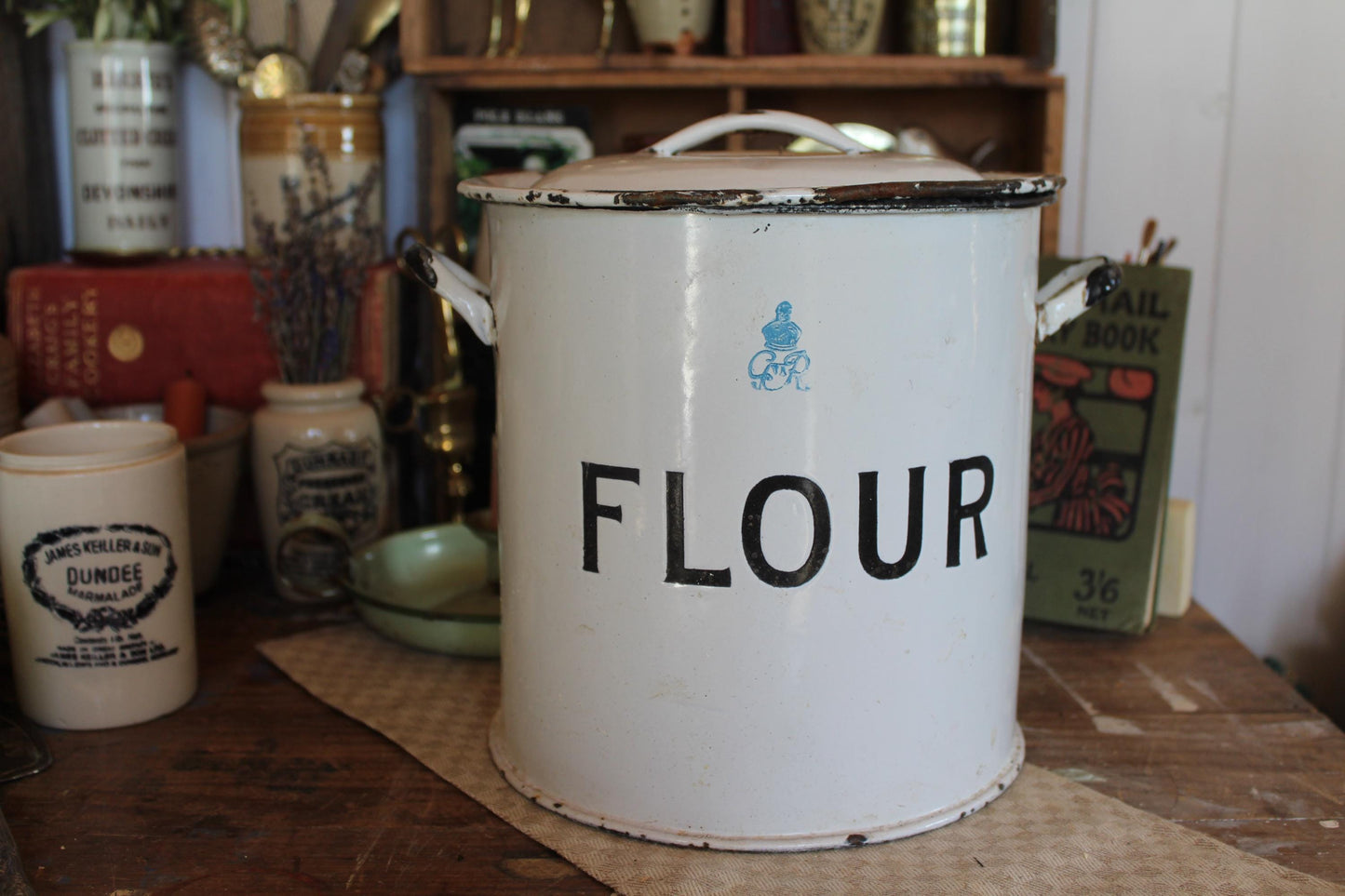 Rare King George Vintage Enamel Flour Bin, Vintage Flour Bin, Flour Store, White Enamel Flour Bin, Vintage Flour Canister, English Flour Bin